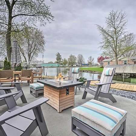 Waterfront Syracuse Home With Patio And Fire Pit! 외부 사진